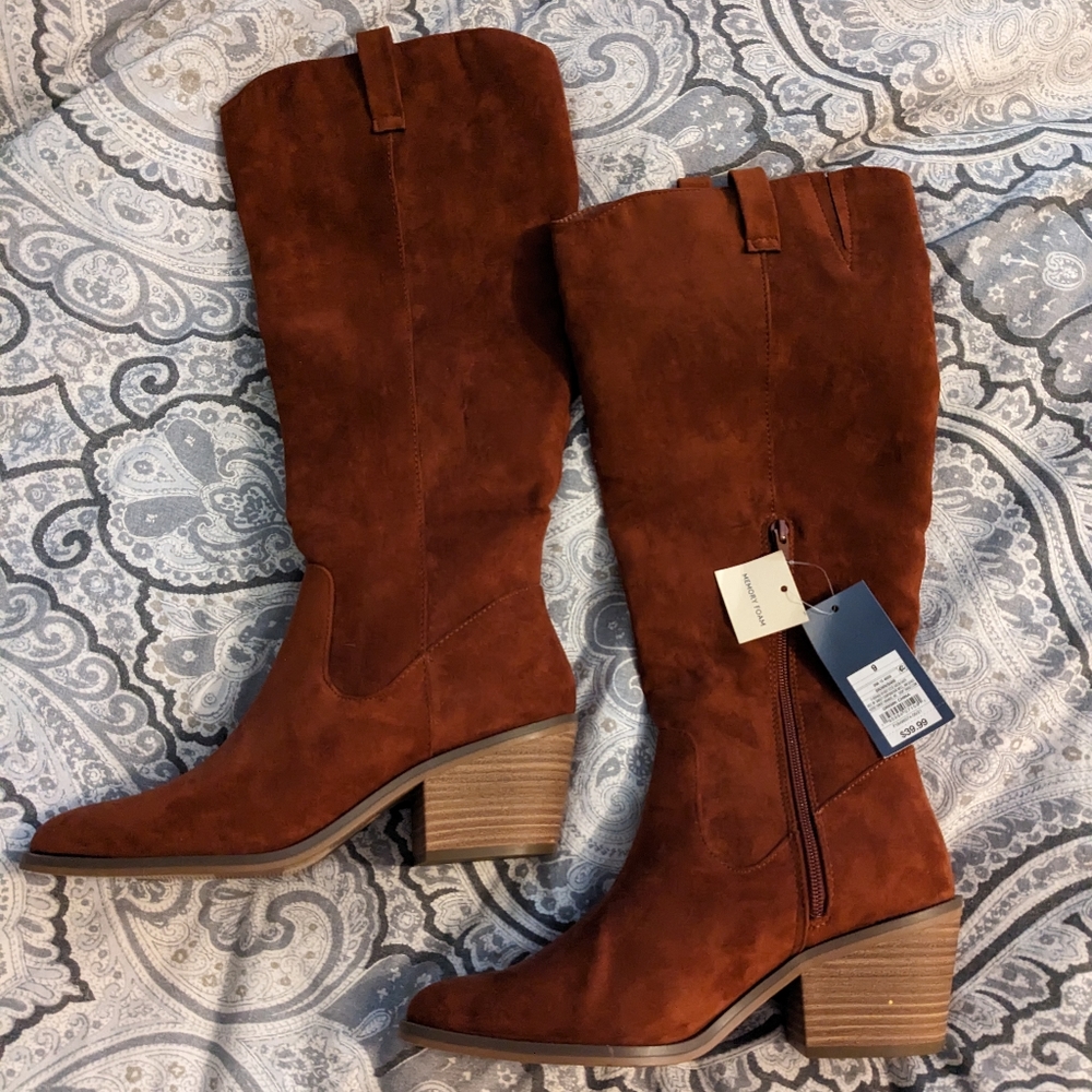 NWT Universal Thread memory foam women's boots size 9